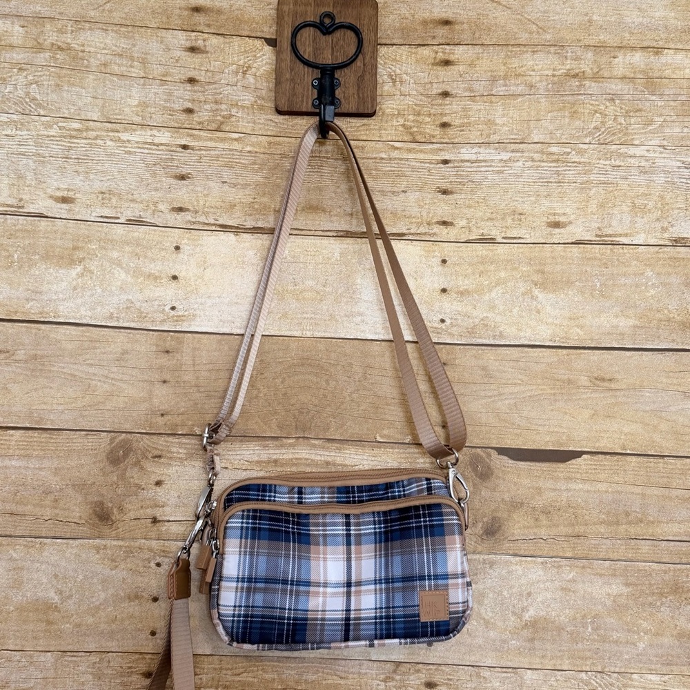 IHKWIP The RFID Daily Crossbody w/ Removable Wristlet - Positively Plaid - Picture 5 of 11